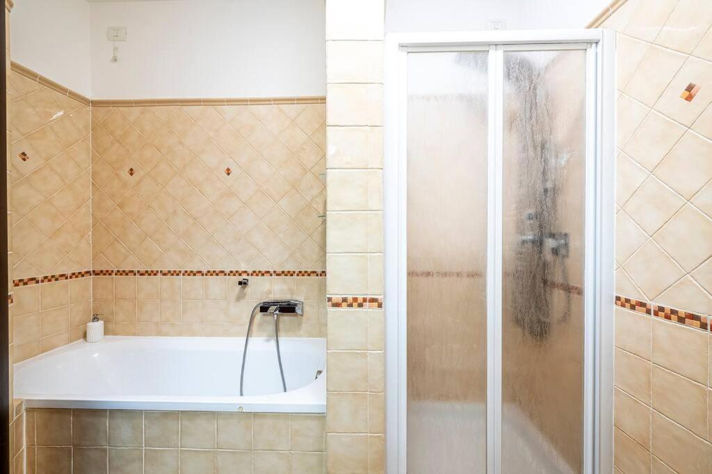 Leopolda Apartment Free Wi-Fi Florence Ngoại thất bức ảnh